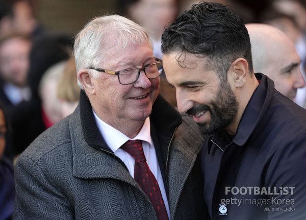 알렉스 퍼거슨 경(왼쪽), 후벵 아모림 맨체스터유나이티드 감독. 게티이미지코리아