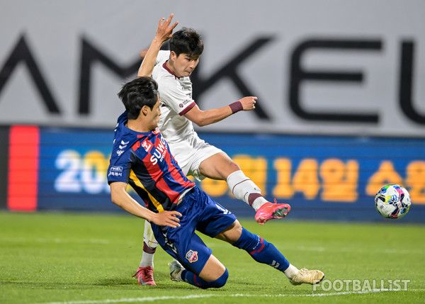 박인혁(오른쪽, 광주FC). 서형권 기자