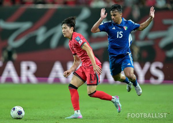 배준호(왼쪽, 남자 축구대표팀). 서형권 기자