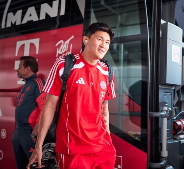 김민재(바이에른뮌헨). 바이에른뮌헨 홈페이지 캡처