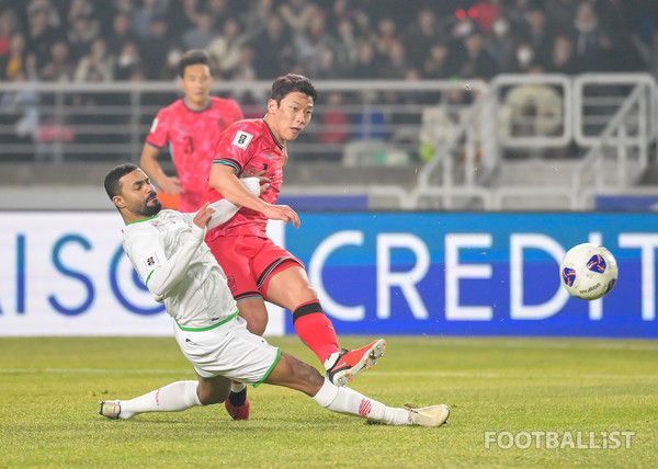 황희찬(오른쪽, 남자 축구대표팀). 서형권 기자