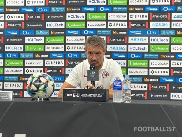 애슐리 웨스트우드 홍콩 감독. 김희준 기자