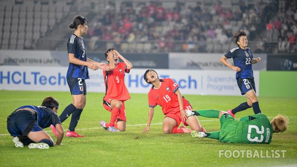 문은주(왼쪽에서 세번째), 정다빈(왼쪽에서 네번째). 서형권 기자