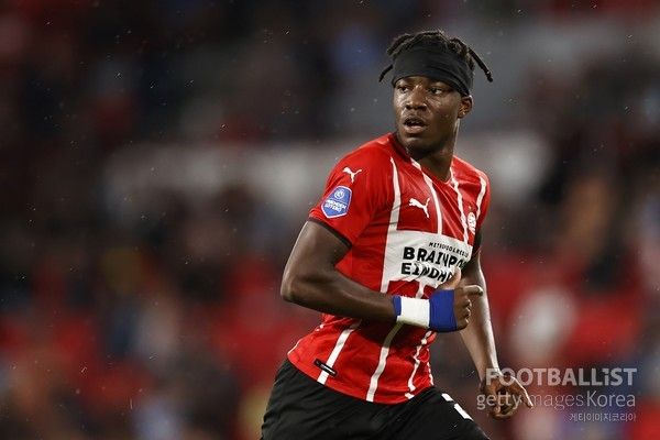 PSV에인트호번 시절 노니 마두에케. 게티이미지코리아