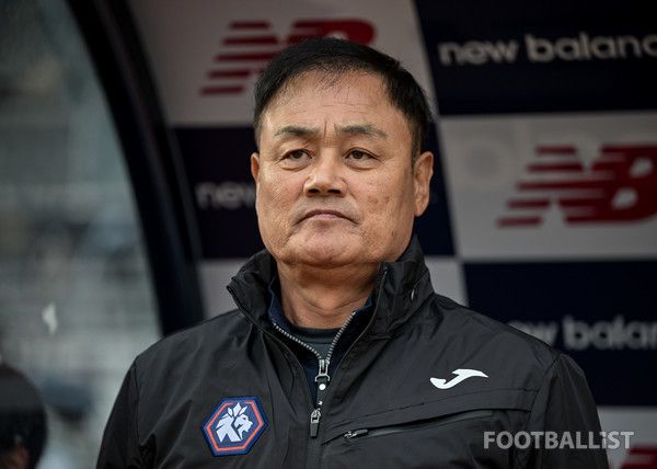 최윤겸 감독(충북청주). 서형권 기자