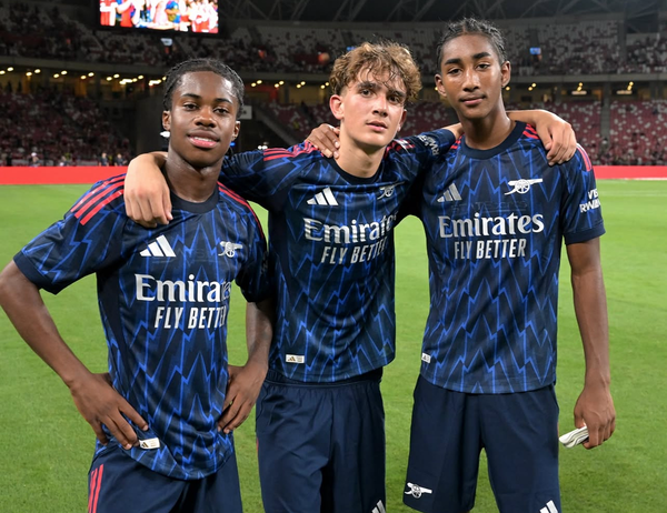 조시 니콜스(왼쪽부터), 맥스 다우먼, 말리 새먼(이상 아스널). 아스널 인스타그램 캡처