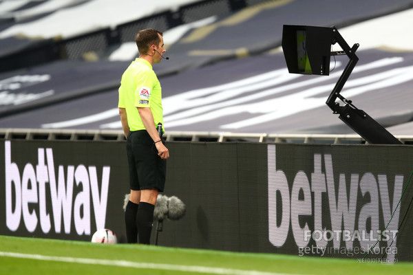 비디오 판독(VAR, 이해를 돕기 위한 사진). 게티이미지코리아