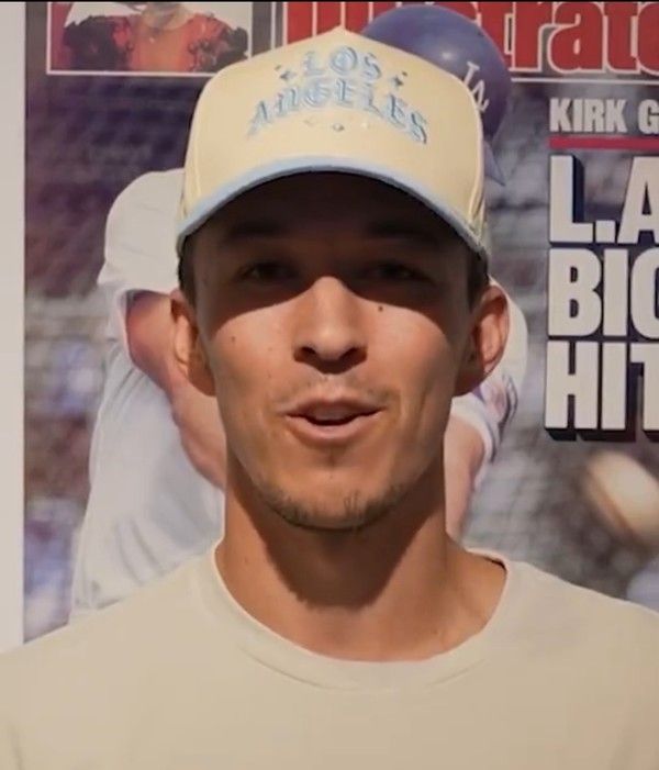 손흥민을 환영하는 토미 에드먼. LAFC X 캡처