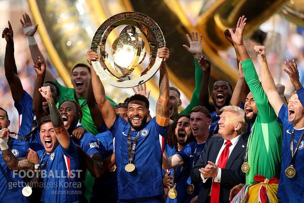 리스 제임스를 비롯한 첼시 선수들의 국제축구연맹(FIFA) 클럽 월드컵 우승 세리머니. 게티이미지코리아