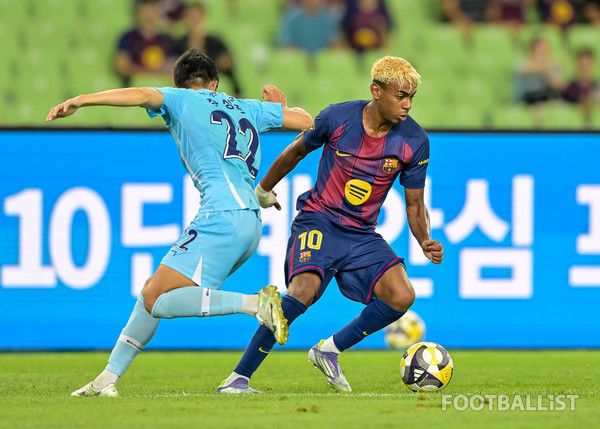 장성원(왼쪽, 대구FC), 라민 야말(바르셀로나). 서형권 기자