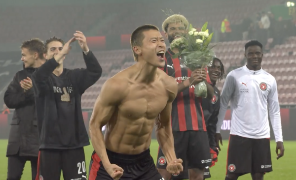 조규성(가운데, 미트윌란). 덴마크 'TV2' 캡처