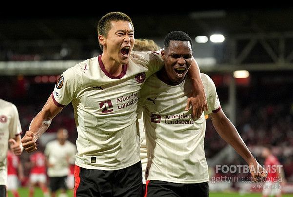 조규성(왼쪽)과 우스만 디아오(이상 미트윌란). 게티이미지코리아