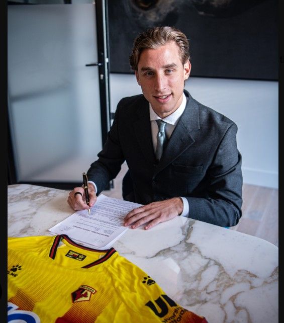 에도아르도 보베(왓퍼드). 왓퍼드 X 캡처