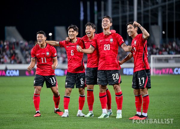 황희찬, 황인범, 손흥민, 오세훈, 송민규(왼쪽부터). 서형권 기자