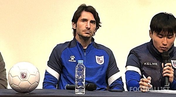 제라드 누스 파주프런티어FC 감독. 김정용 기자