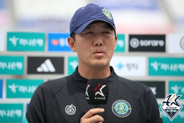 김정우 감독대행. 한국프로축구연맹&nbsp;