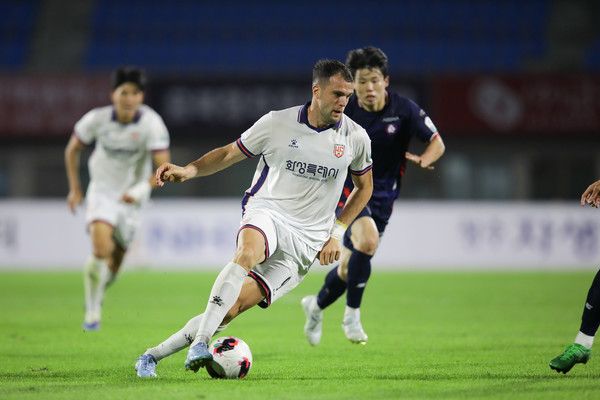 페트로프(화성FC). 한국프로축구연맹 제공