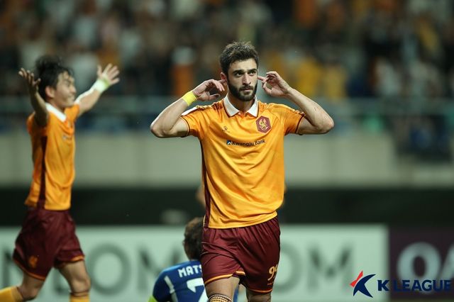 베카(광주FC 시절). 한국프로축구연맹 제공