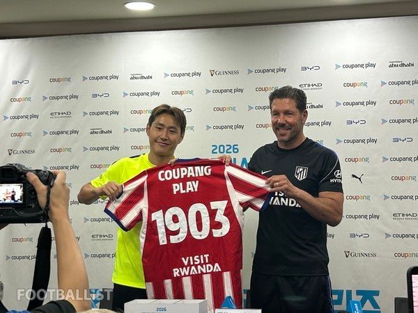 아틀레티코마드리드의 이강인과 디에고 시메오네 감독. 김정용 기자