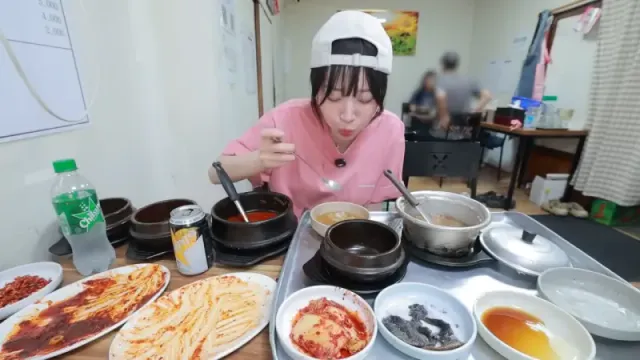bt9ce9462bc924e3438258e6c588a75896