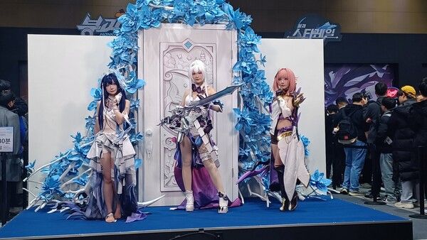 ▲ 다양한 코스프레가 선보였다&nbsp;(사진=경향게임스)