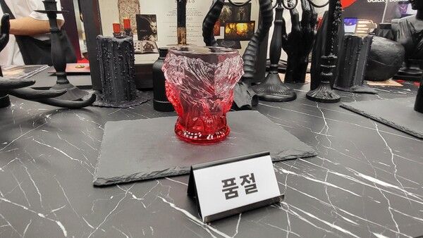 ▲ 릴리트가 아닌 시리즈 전체의 간판인 '디아블로'를 형상화한 굿즈, 단연 높은 인기와 함께 일찌감치 매진 소식을 전했다