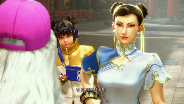 ▲스트리트 파이터에 등장하는 캐릭터를 만나 교류하는 것이 가능하다