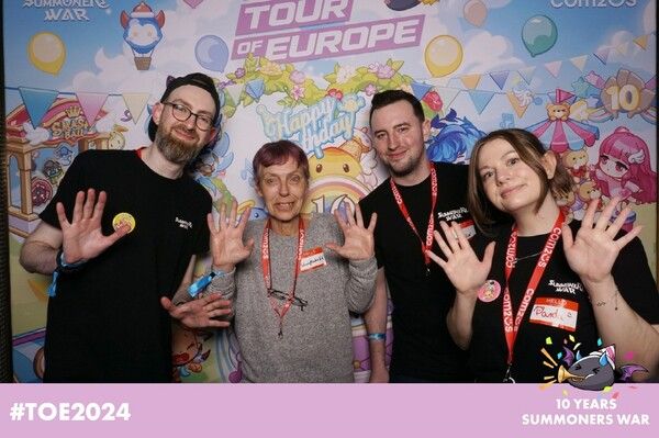 ▲ ‘Schneeflocke21’ 프랑크푸르트에서 열린 ‘서머너즈 페스티벌’ 참여 모습(사진=컴투스 제공)