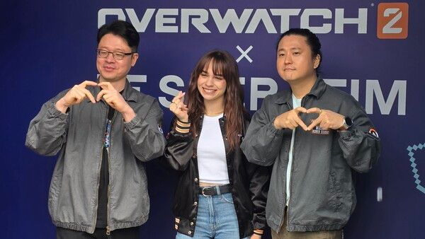 ▲ (좌측부터) 블리자드 코리아 진정민 스튜디오 헤드, 블리자드 '오버워치2' 메건 스튜어트 어소시에이트 캐릭터 아티스트, 블리자드 코리아 장기문 스튜디오 아트 오퍼레이션 어소시에이트 디렉터(사진=경향게임스)