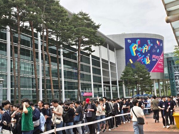(플레이엑스포는 지난해에도 최대 관람객 수를 경신했다.)