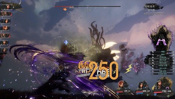 ▲ 적 패턴 대응과 자신의 공격 QTE 액션 등 실시간 반응형 시스템으로 턴제 전투에 변주를 더한 '클레르 옵스퀴르'다