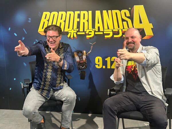 ▲ (좌측부터) 기어박스 랜디 피치포드 CEO, 앤드류 라이너&nbsp;크리에이티브 디렉터(사진=경향게임스)