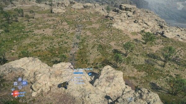 ▲지형 지물 파악이 늦었다면 절벽을 기어 내려가야 한다