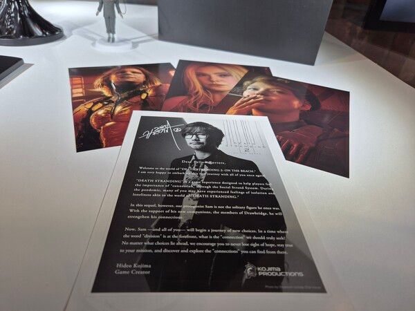 ▲현장에 전시된 한정판 굿즈