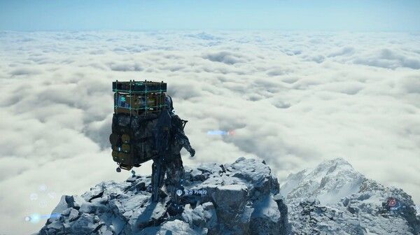 ▲아무 이유 없이 산을 또 타고, 또 타서 끝에 올랐는데 보여지는 풍경이 장관이다. 누가 깃발 하나 꼽아도 이상하지 않을 법한 풍경. 그러나 아무것도 없었다. 기자 역시 깃발을 꼽는 대신에 다음 사람을 위해 그대로 산을 내려왔다.&nbsp;