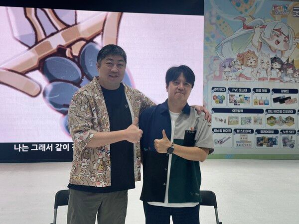 ▲ 왼쪽부터 한정현 대표와 심정선 부대표. 사진=경향게임스