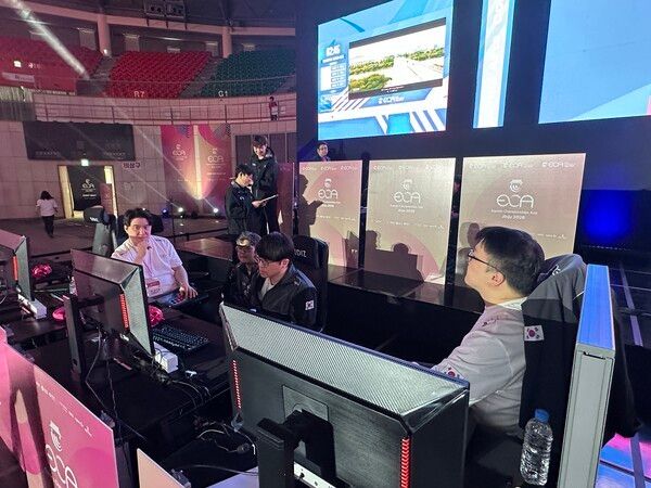 ▲왼쪽부터 연제길 선수,&nbsp; 배재민 선수, 이광노 선수. 사진=경향게임스