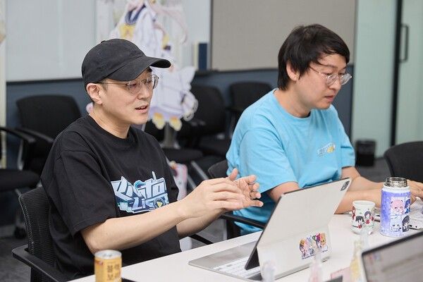 ▲ (좌측부터)넥슨게임즈 ‘블루 아카이브’ 김용하 총괄 PD, 이준호 부 PD