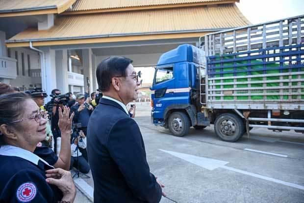 인도지원 물자를 실은 트럭이 미얀마를 출발했다 25일 태국 매솟 사진태국 외교부 제공