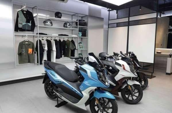 일렉트라 모터 그룹은 서자바주 브카시시에 ‘ALVA 익스페리언스 센터’ 거점을 개설했다 사진일렉트라 모터 그룹 제공