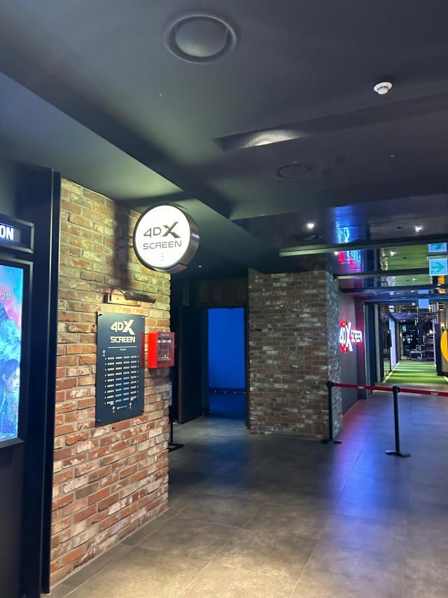 位于首尔CGV龙山店的4DX影厅。【摄影 实习记者 傅璐瑶】