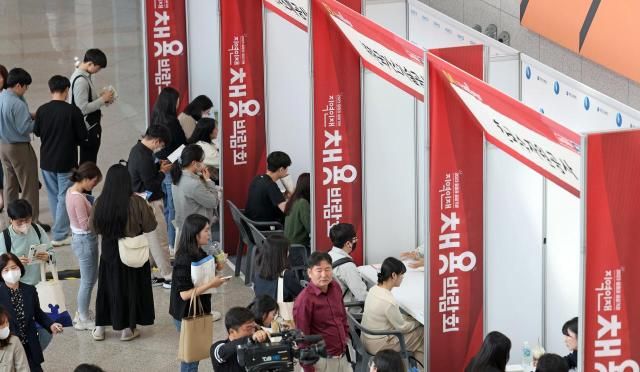 【图片来源 韩联社】