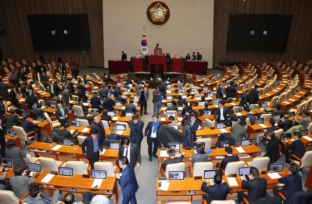 【图片来源 韩联社】