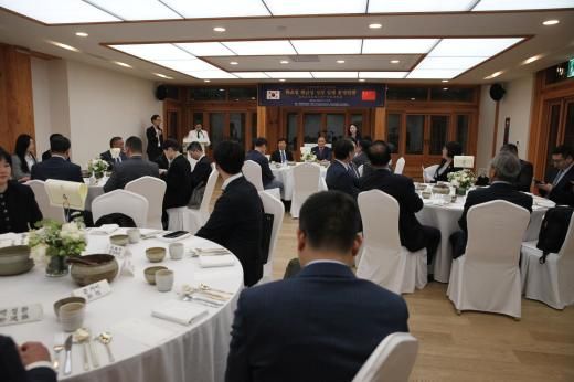 【摄影记者 李香美】