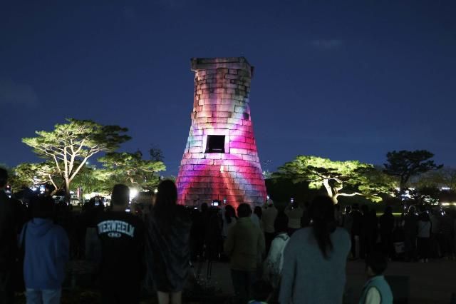 瞻星台媒体艺术展【图片来源 韩联社】