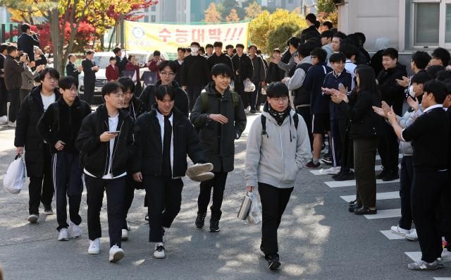 【图片来源 韩联社】