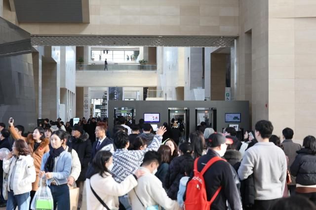 【图片来源 韩联社】