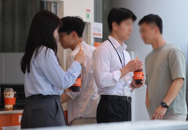 【图片来源 韩联社】