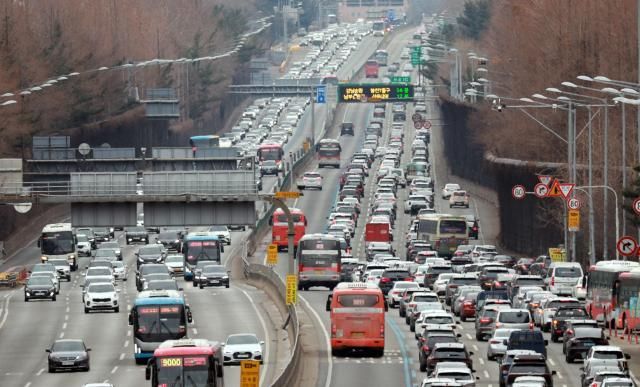 【图片来源 韩联社】