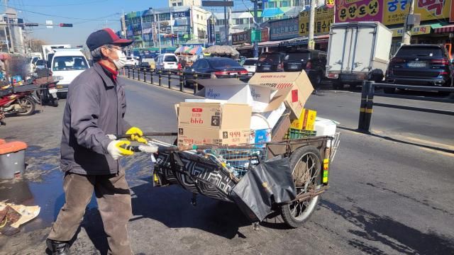 【图片来源 韩联社】